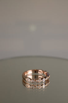 Rose gold art deco round brilliant diamond ring